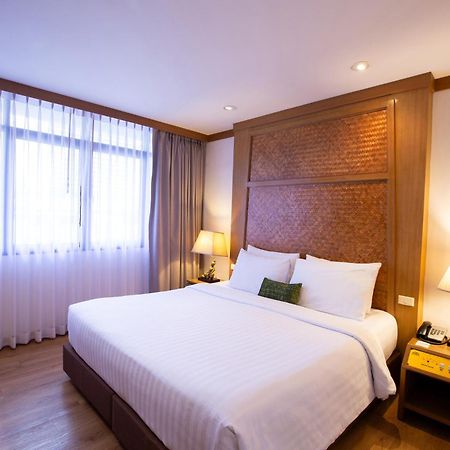 The Tarntawan Hotel Surawong Bangkok Esterno foto