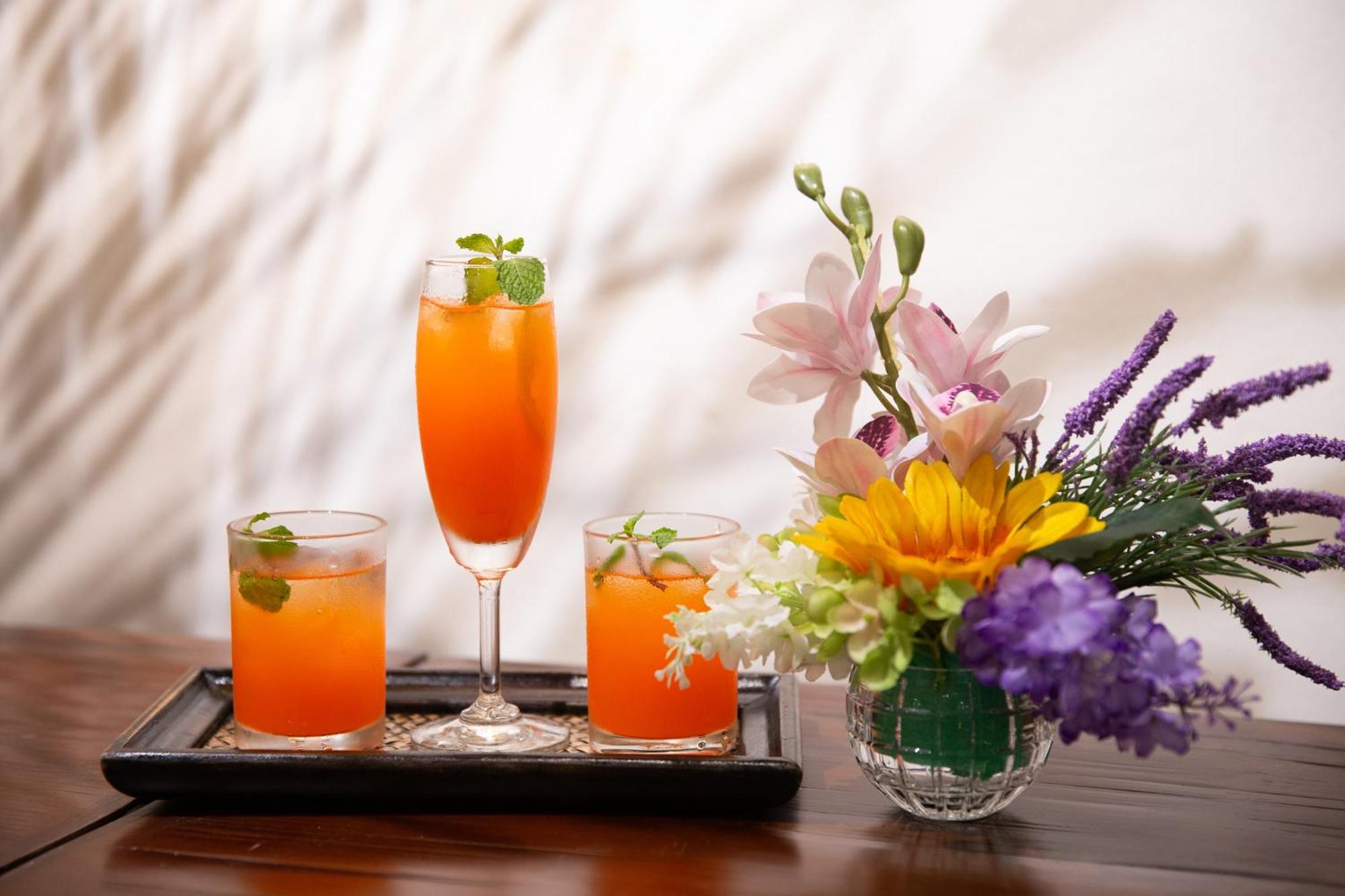 The Tarntawan Hotel Surawong Bangkok Esterno foto