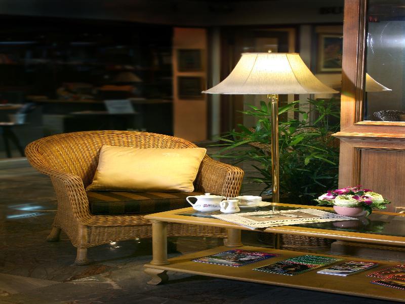 The Tarntawan Hotel Surawong Bangkok Esterno foto